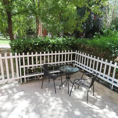 Aneta'S Groundfloor Apartment Near Park Üsküp Dış mekan fotoğraf