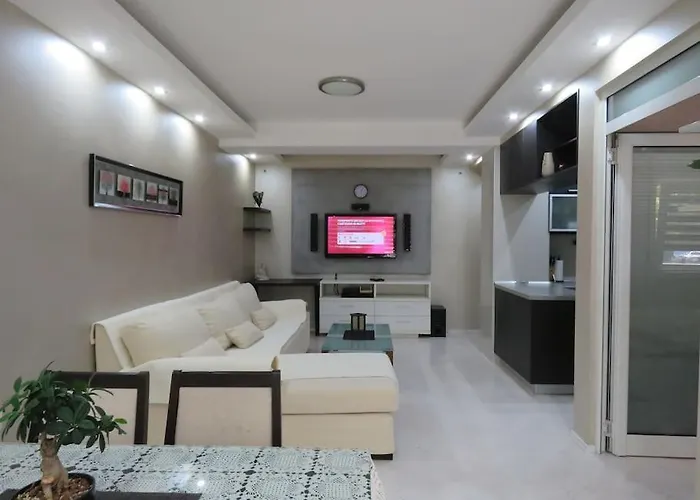 Aneta\'S Groundfloor Apartment Near Park